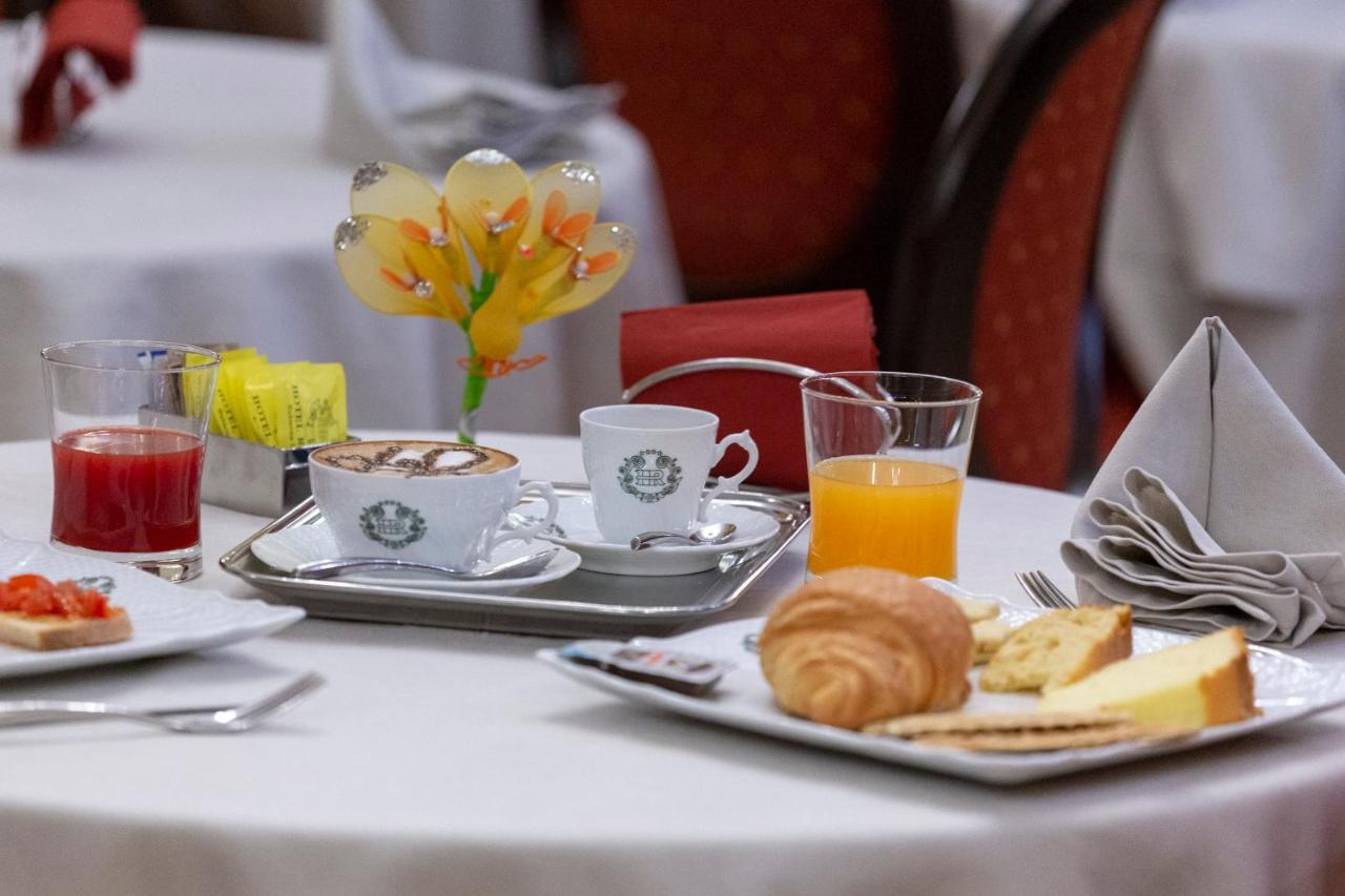 Hotel Rojan Sulmona Eksteriør billede