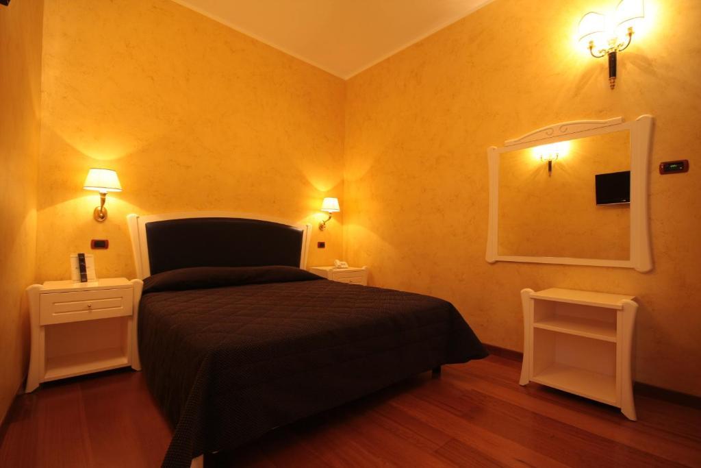 Hotel Rojan Sulmona Værelse billede