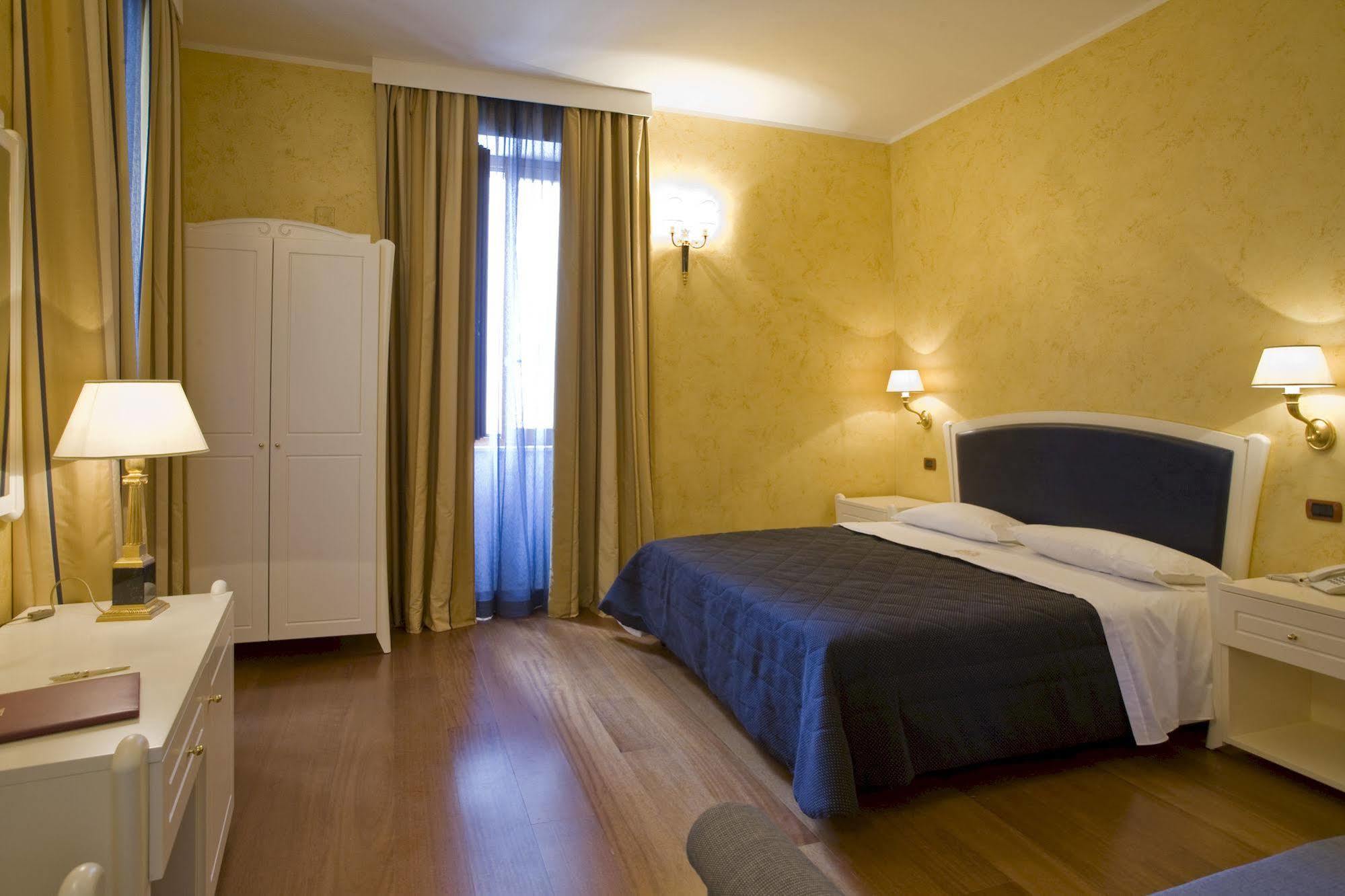 Hotel Rojan Sulmona Eksteriør billede