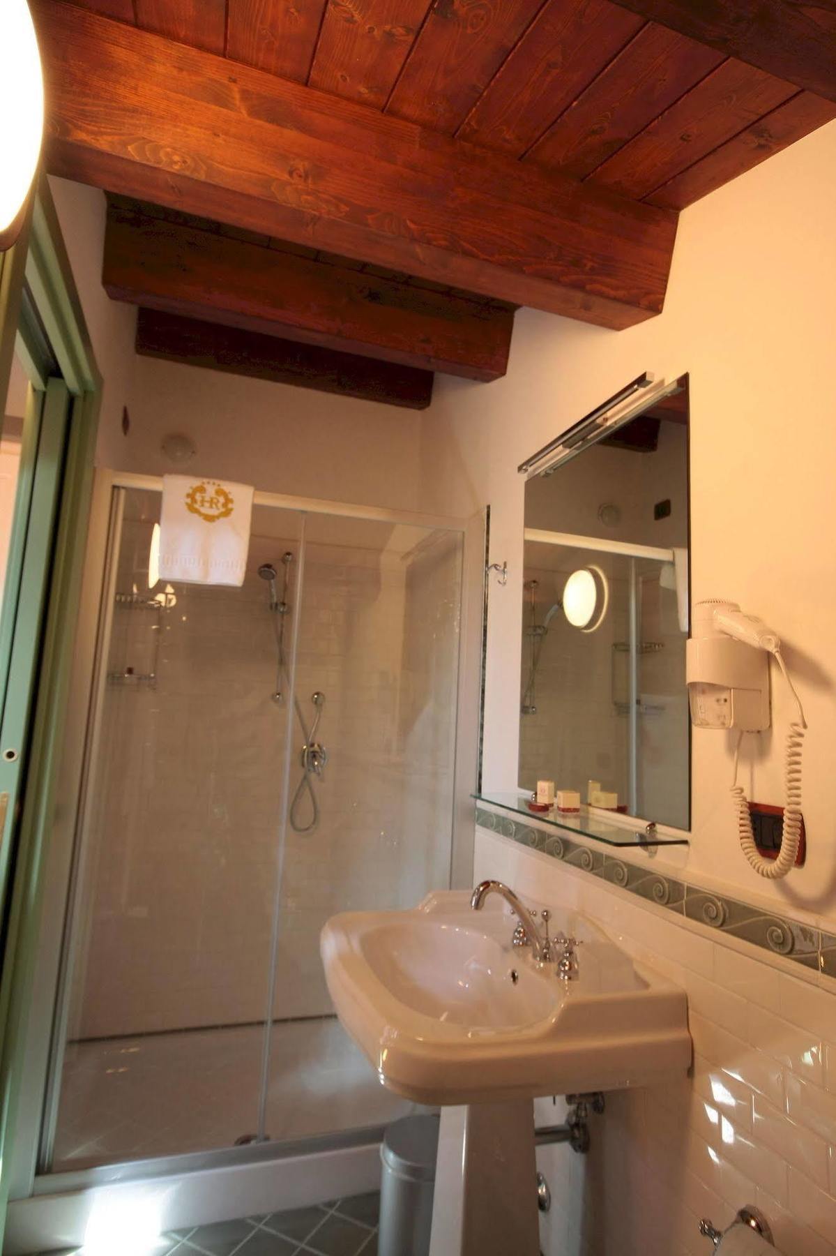 Hotel Rojan Sulmona Eksteriør billede