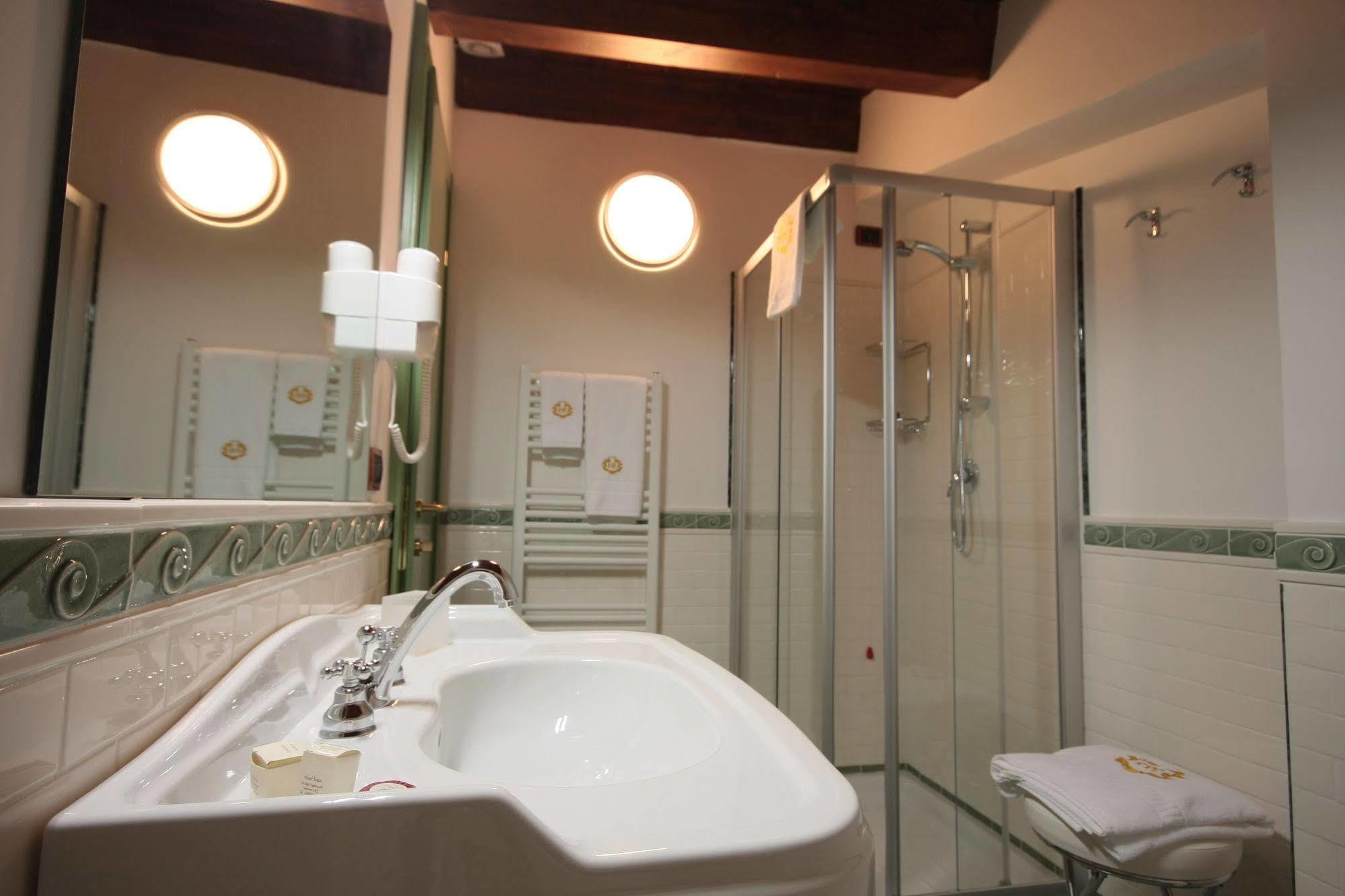 Hotel Rojan Sulmona Eksteriør billede
