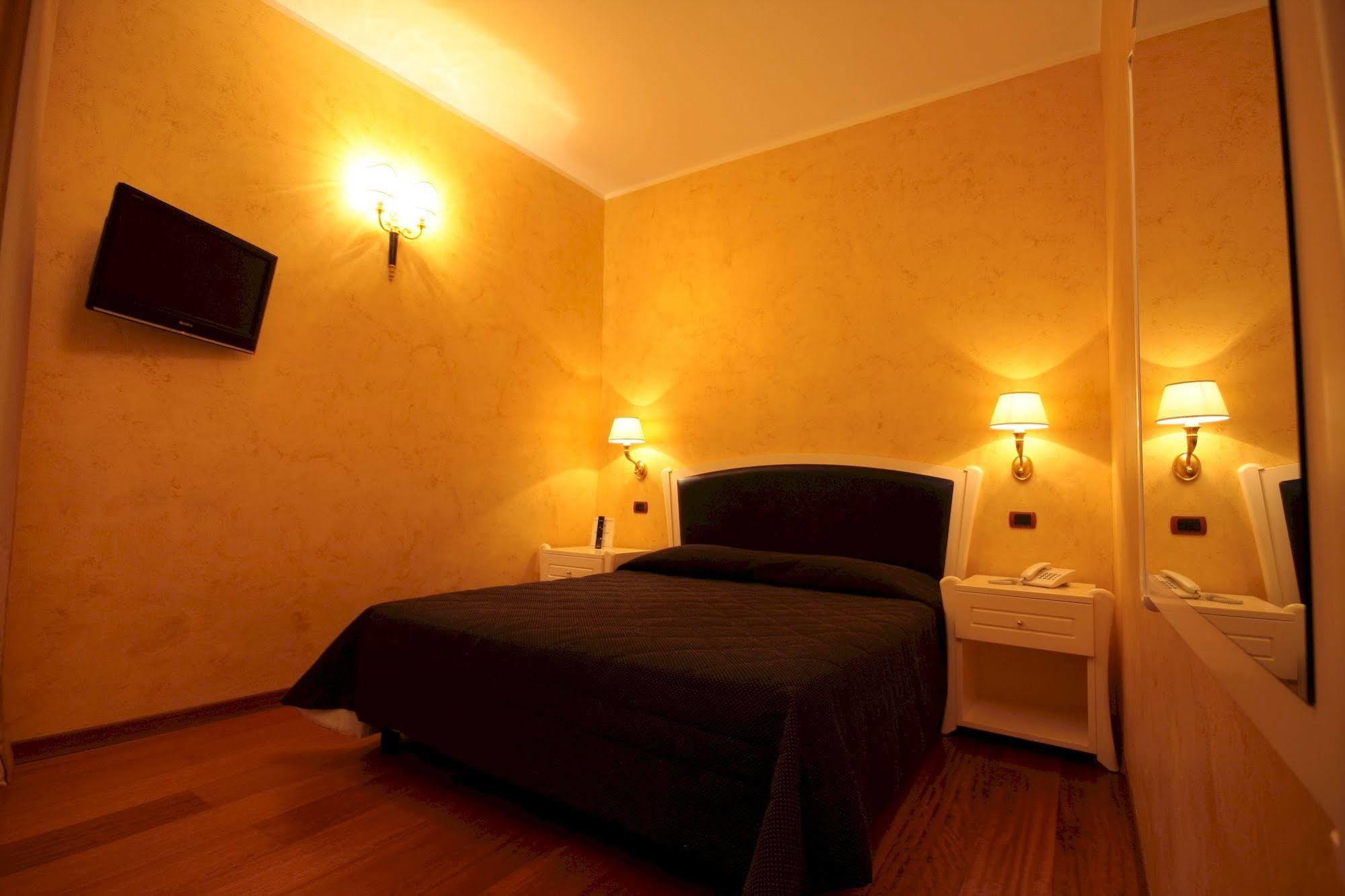 Hotel Rojan Sulmona Eksteriør billede