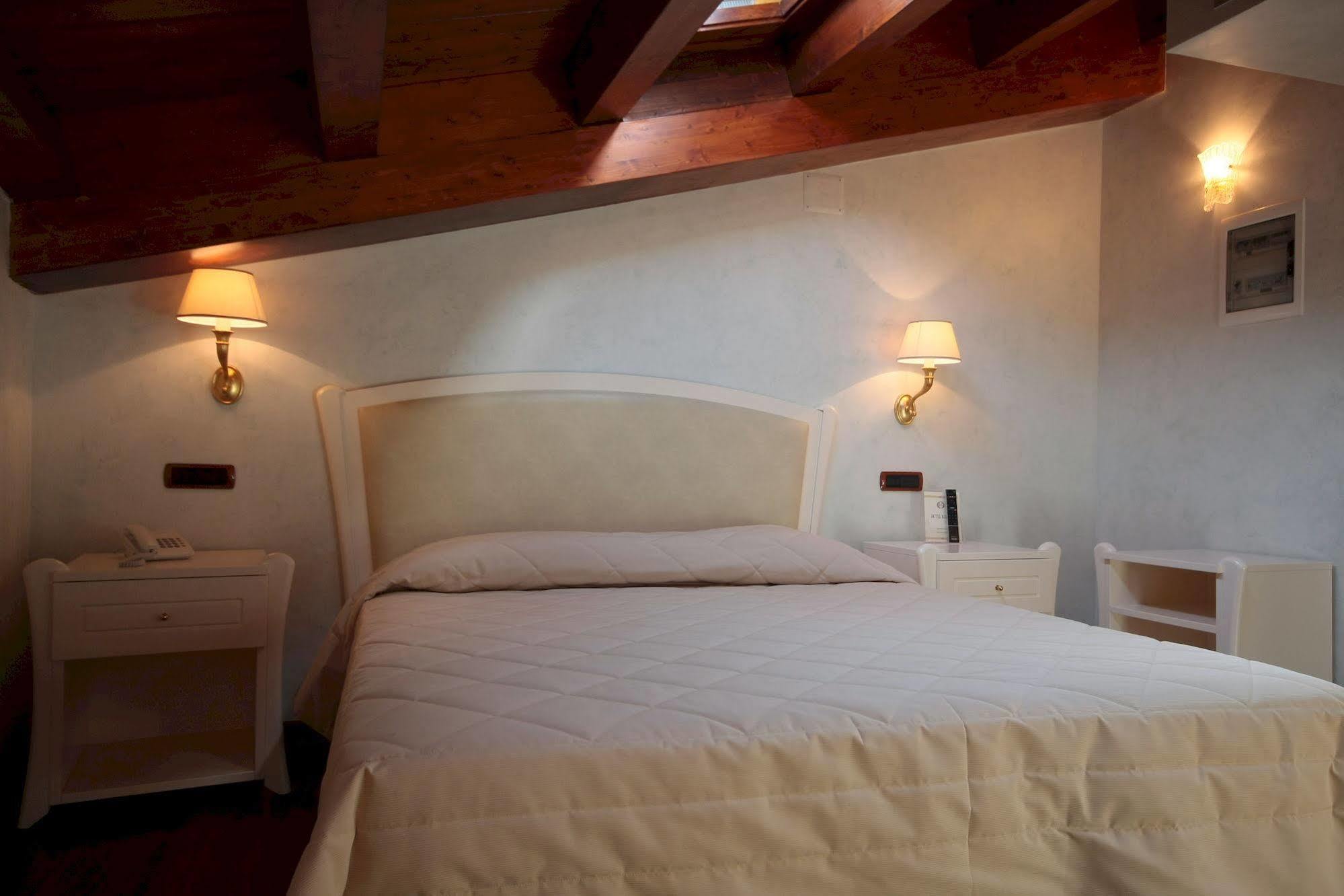 Hotel Rojan Sulmona Eksteriør billede