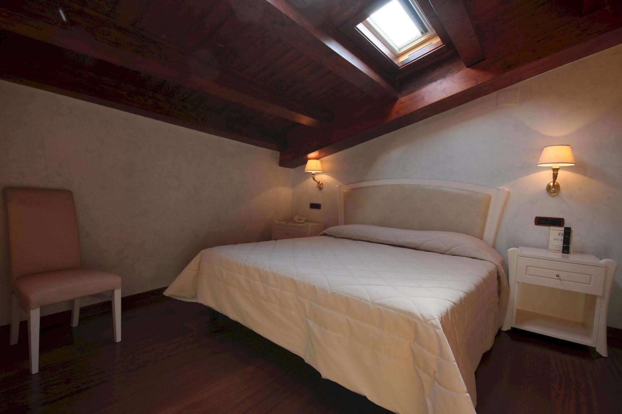 Hotel Rojan Sulmona Eksteriør billede